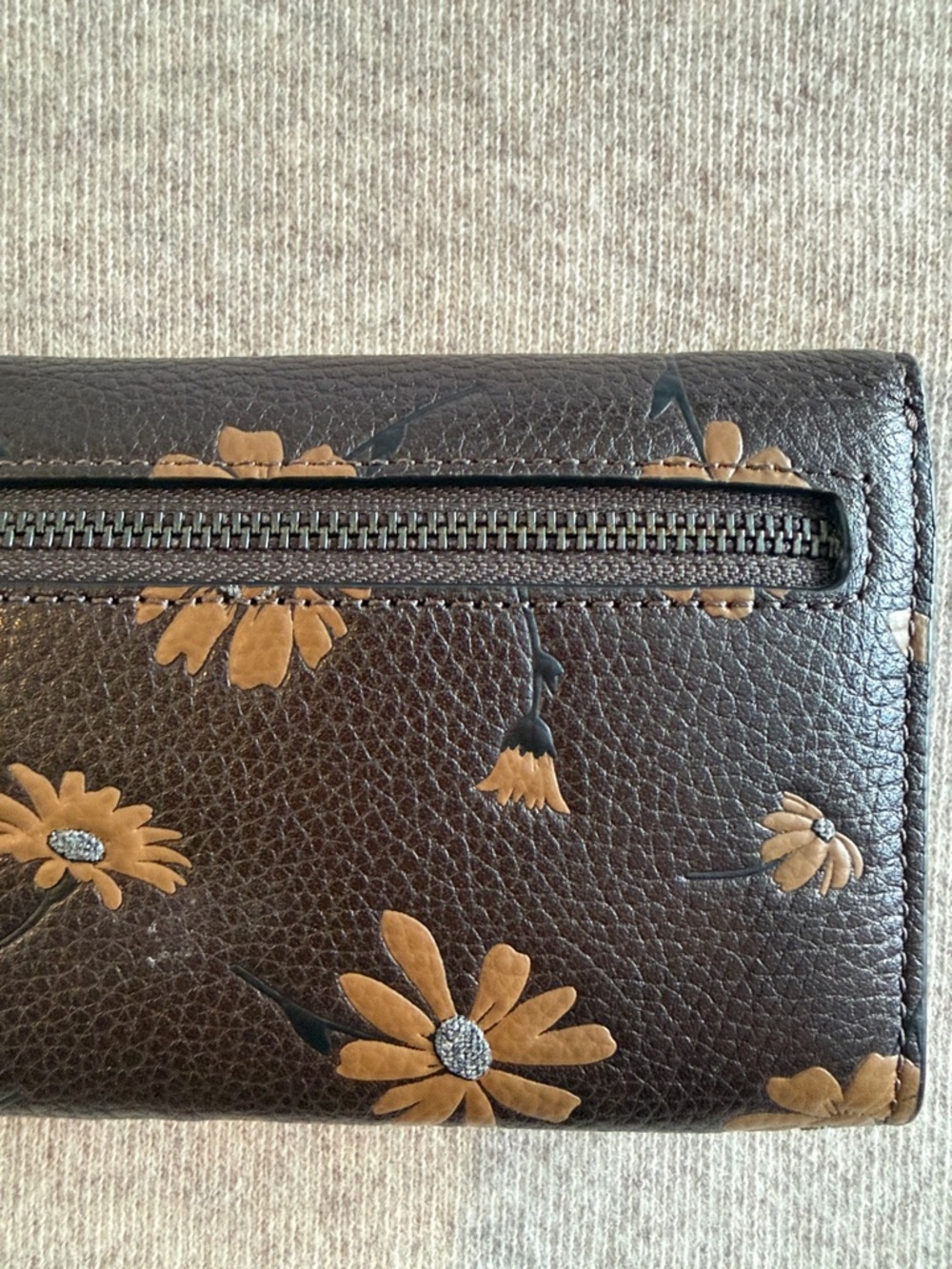COACH Wyn Floral Printed Leather long wallet - Picture 7 of 12